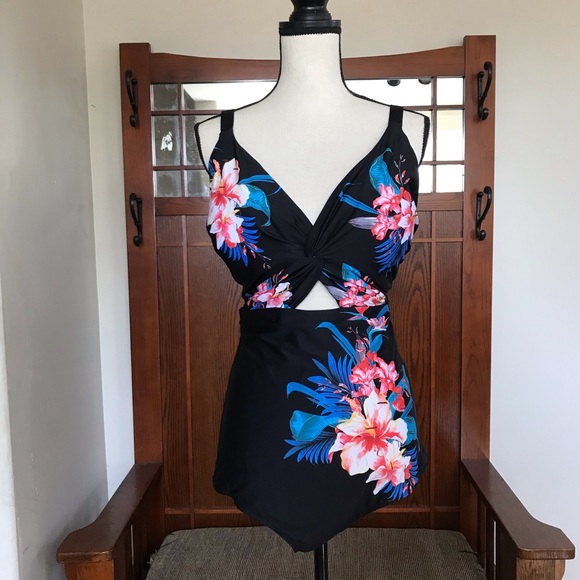 City Chic Costa Rica 1 Piece Swimsuit - Picture 6 of 12